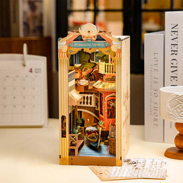 Rolife Book Nook Shelf Insert - Romantic Venice TGB08